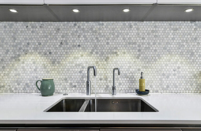 Kitchen sink and geometric tiles